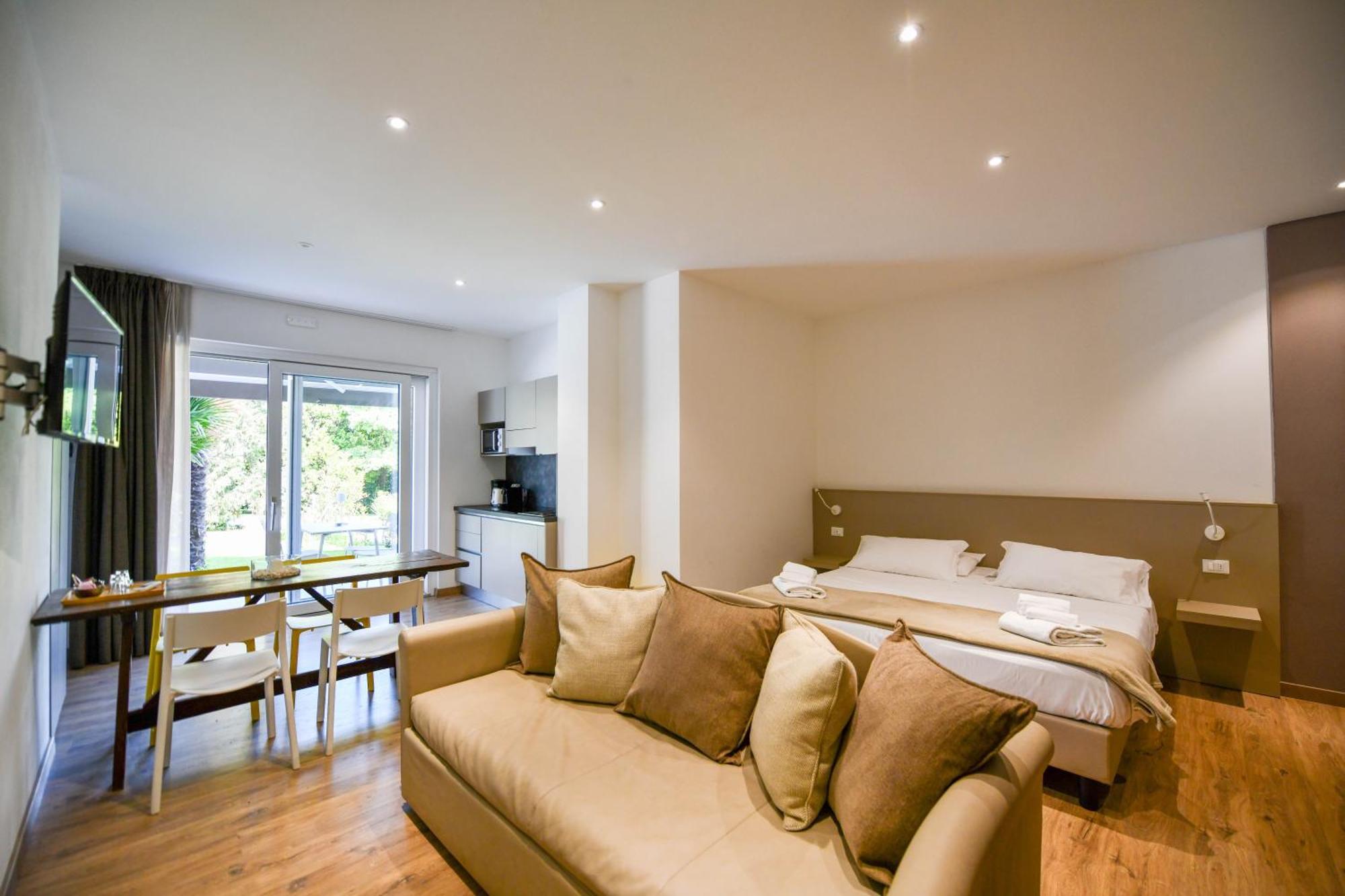 Regina E Oriente Apartment Baveno Exterior photo